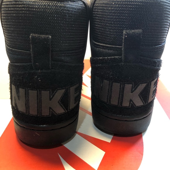 Nike TERMINATOR HIGH HIKING BOOT TRIPLE BLACK Men’s 9.5 Women’s 11 New - Picture 9 of 15